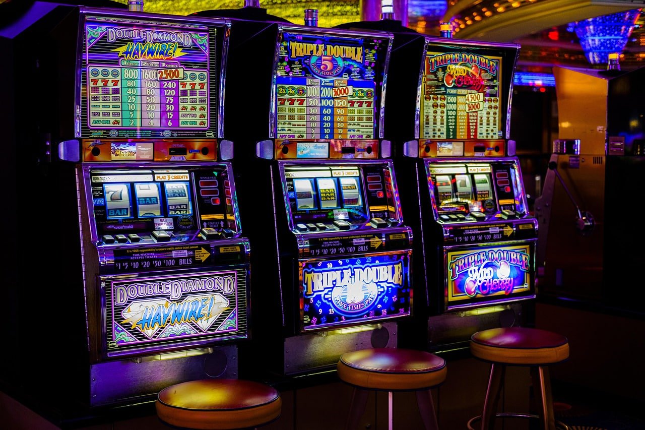 Live dealer casino di exabet88 dengan layanan streaming langsung